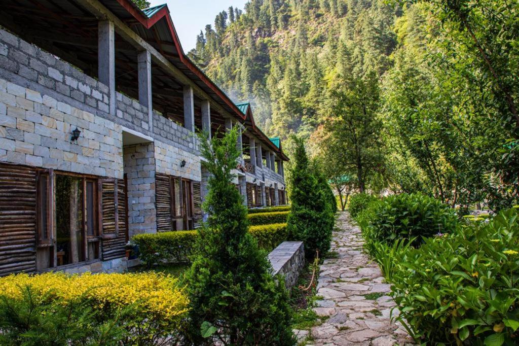 Tirthan Anglers' Retreat Banjār Esterno foto