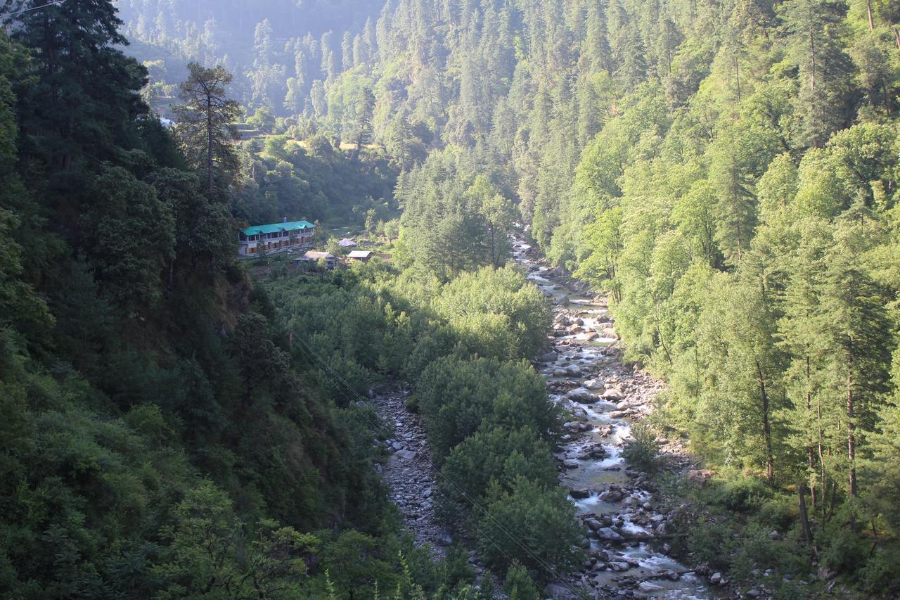 Tirthan Anglers' Retreat Banjār Esterno foto