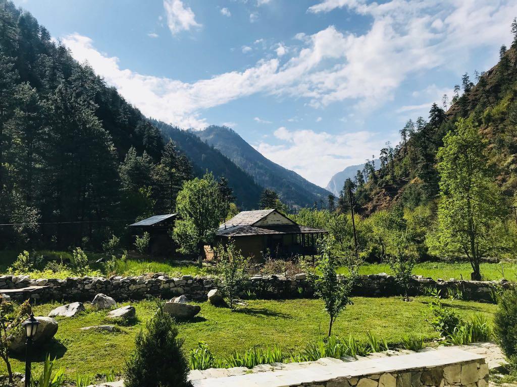 Tirthan Anglers' Retreat Banjār Esterno foto